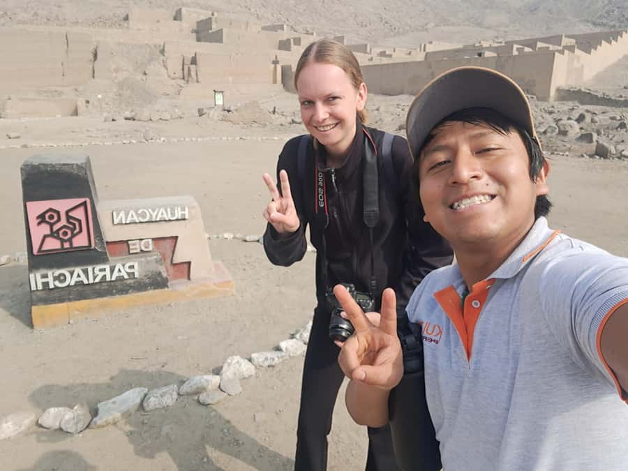 Lima: Shanty Town Exploration - Seeing a public school from the inside