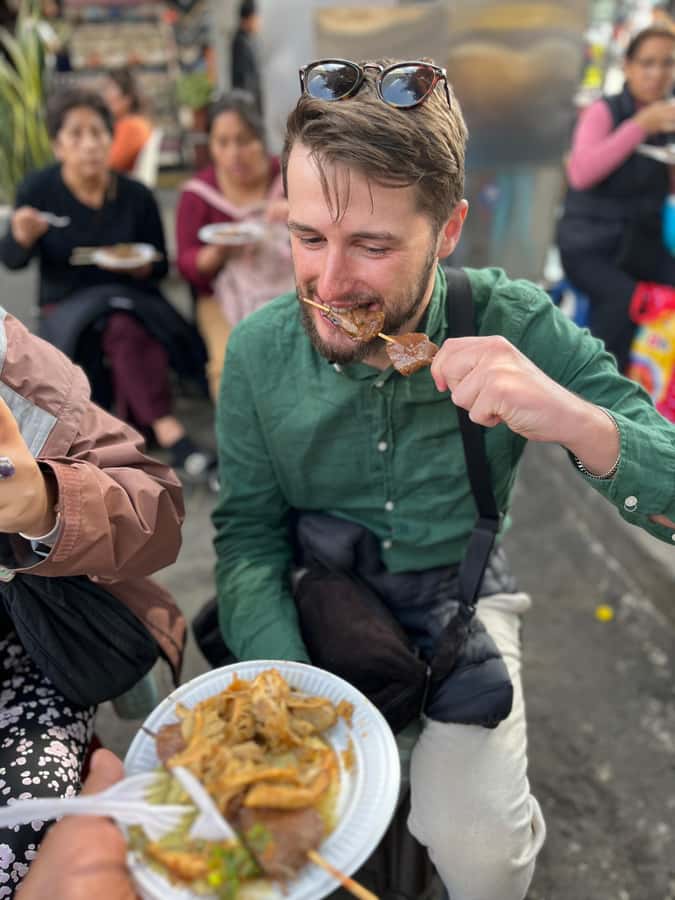 Lima Street Food: A gastronomic adventure through the city. - Guide quality and group atmosphere