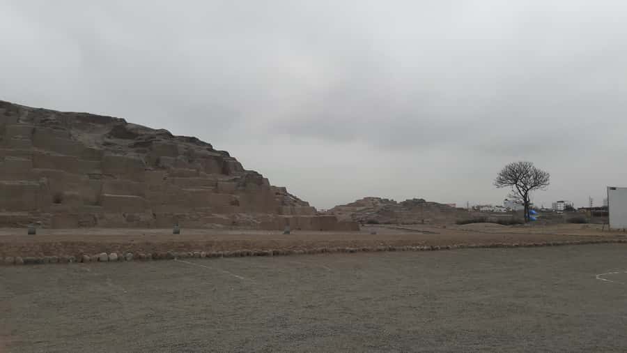 Lima: Tour to Huaca Pucllana and Huaca Mateo Salado - Why these adobe pyramids matter in modern Lima