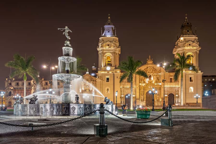 Lima: Water Magic Circuit, Downtown and Catacombs Night Tour - Chabuca Granda boulevard and Lima’s sweet side