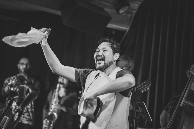 Live Afro-Peruvian Jazz Music - Gabriel Alegría and the Afro-Peruvian Sextet