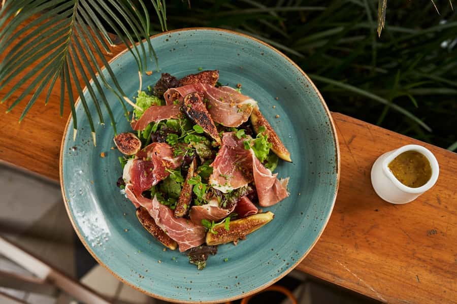 Lunch Menu at Mangos Larcomar restaurant - Is $48 a fair price?