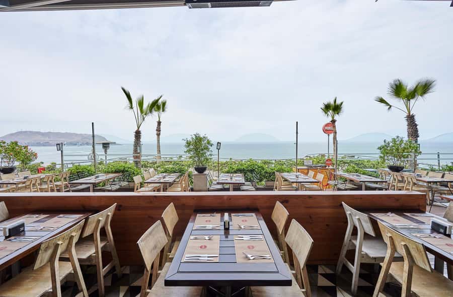 Lunch Menu at Mangos Larcomar restaurant - What arrives at the table
