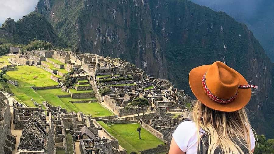 Machu Picchu: 1-day tour by Vistadome Panoramic train - What the small-group format is worth