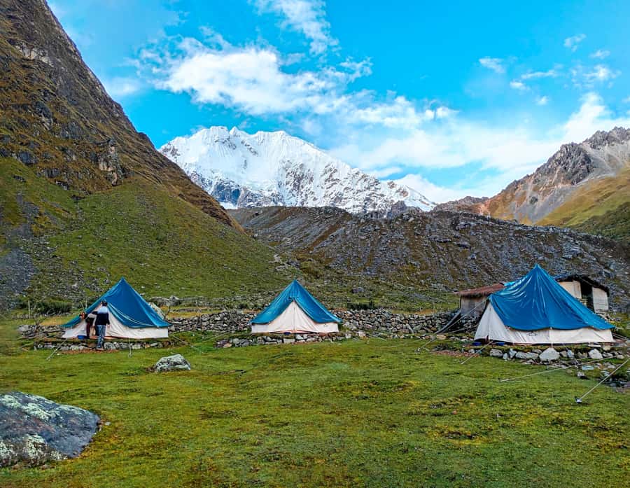 Machu Picchu: 5-Day Salkantay Trek with Panoramic Train - Day 3: Coffee, Pachamanca, and the Inca trail to Llactapata