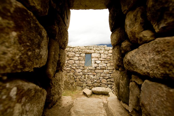 Machu Picchu Day Trip from Cusco - The guide makes the ruins easier to read
