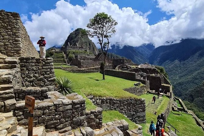 Machu Picchu Full Day Tour from Cusco - Two hours inside the Machu Picchu citadel