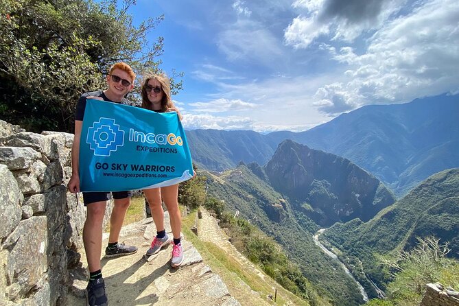 Machu Picchu Private Archaeological and Historical Guided Tour - Meeting in Aguas Calientes and reaching the citadel