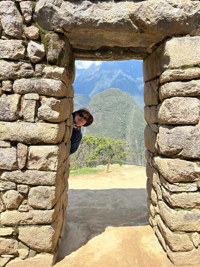Machu Picchu: Private Tour Guide Service for up to 15 people - The classic terrace photo stop