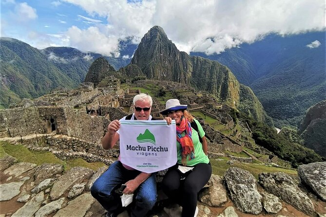 Machu Picchu & Sacred Valley 2-Day Tour - Lunch Beside the Urubamba River