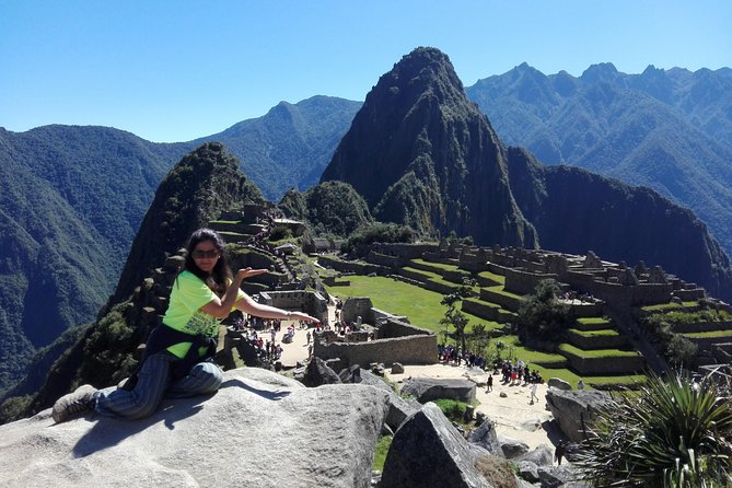 Machupicchu Guide Service - Entering Machu Picchu for two to four hours