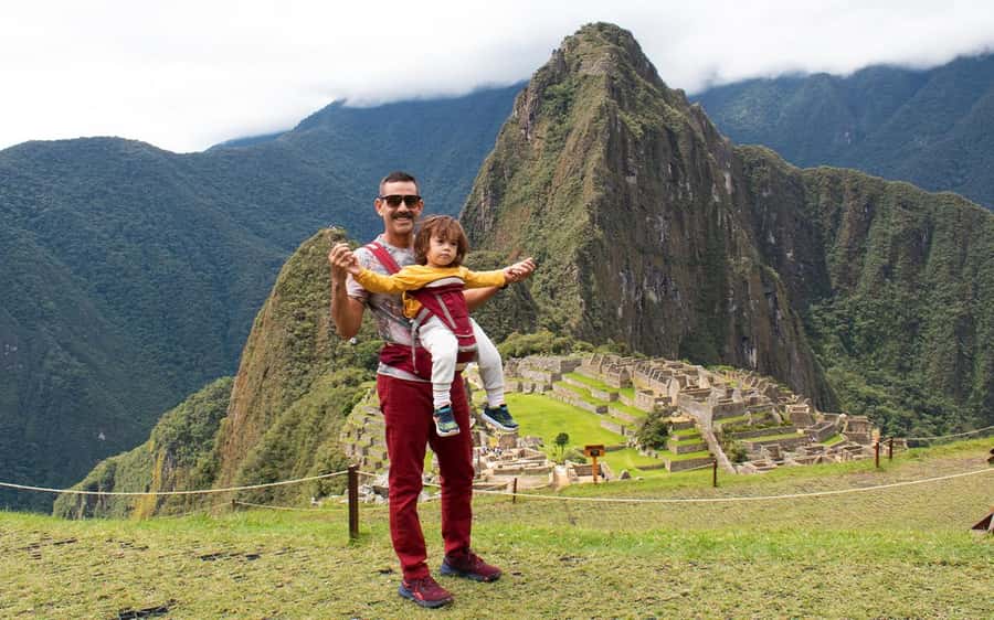 Machupicchu tour by tourist train in 2 days - Day two: the 30-minute bus to Machu Picchu