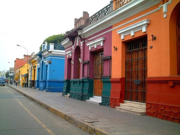 Magic Fountains Park & Bohemian Barranco at Night (Small Group) - Key points to know