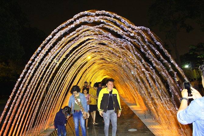 Magic Fountains Park & Bohemian Barranco at Night (Small Group) - What $49 buys you