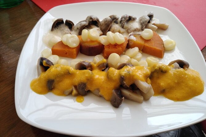 Market Tour, Tasting of 35 Fruits, and 4-Course Peruvian Cooking Class in Lima - Riding to Miraflores and SkyKitchen