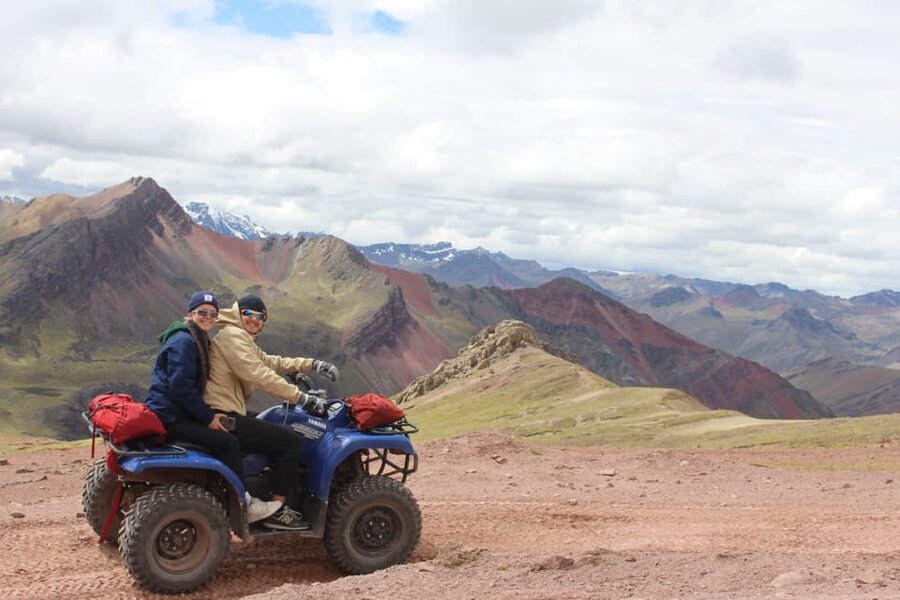 Montaña de Colores: tour en cuatrimotos día completo - Pickup, language, and small details that matter