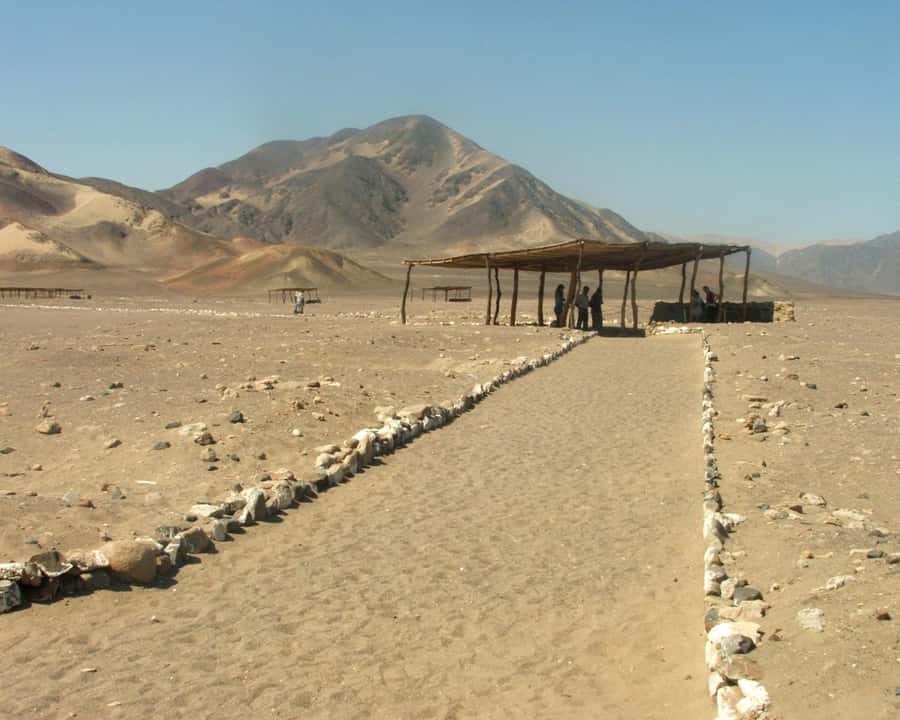 Nazca: Chauchilla Cemetery Archaeological Tour - The Nazca pottery workshop brings color back to the story