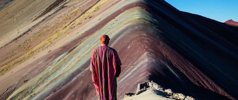 One day tour to Rainbow Mountain and Red Valley (optional) - The road from Cusco to the Vilcanota range