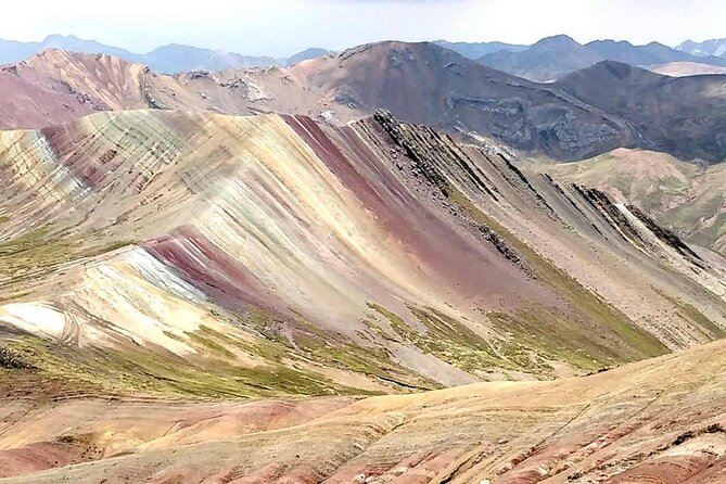 Palccoyo Rainbow Mountain Full Day Tour - Group size, guides, and the pace of the day