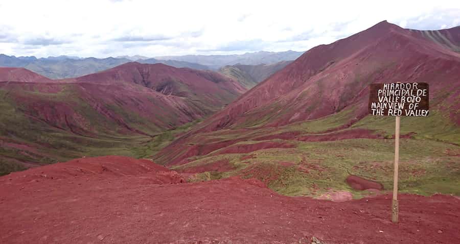 Peru: Rainbow Mountain and Red Valley View Point Tour - The two-hour walk to Rainbow Mountain