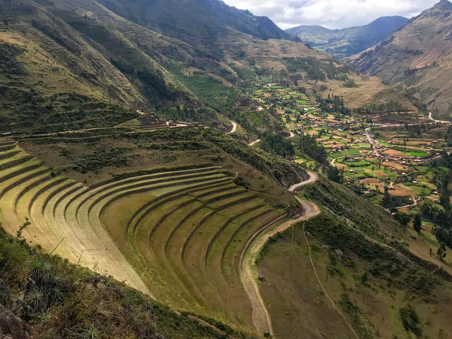 Pisaq, Ollantaytambo, Chinchero - Sacred Valley Experience - Pisac Market: color, craft, and bargaining time