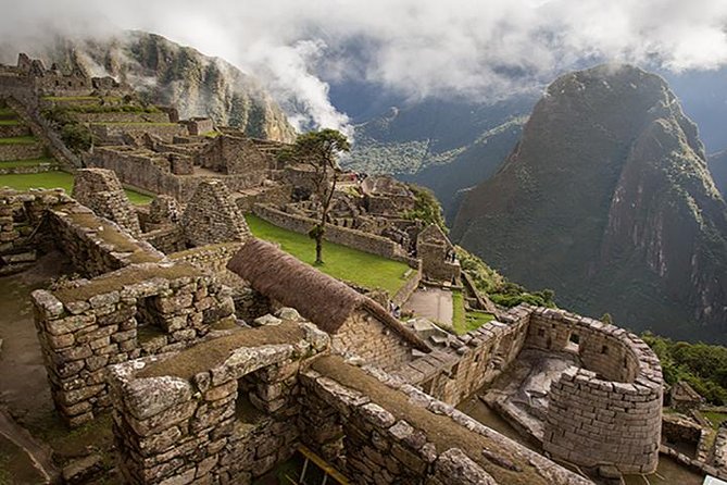 Private Machu Picchu 1 Day Tour from Poroy Cusco - Entering Machu Picchu with a private guide