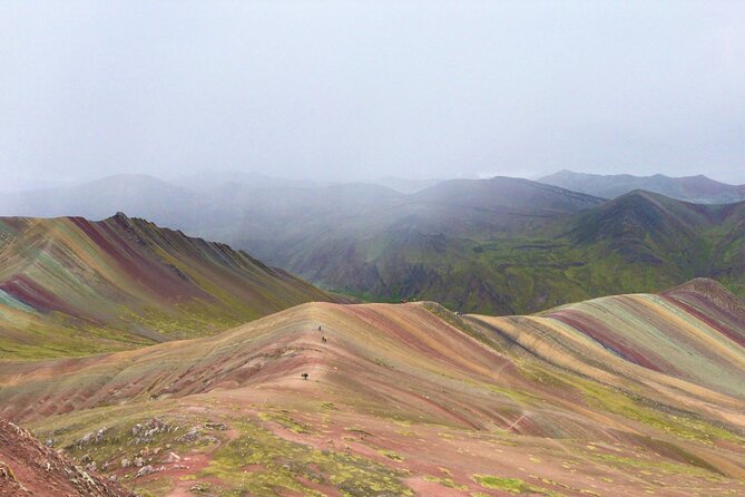 PRIVATE Palccoyo Rainbow Mountain tour - The 5:30 a.m. departure makes the long day work