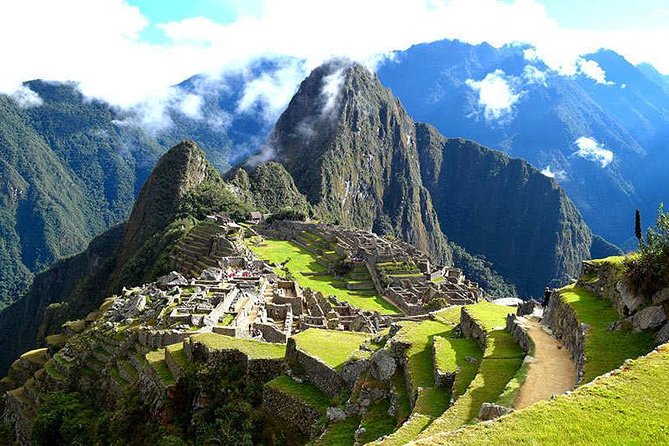 Private Tour: 2-Day Exploration of the Sacred Valley and Machu Picchu - The return train and private van to Cusco
