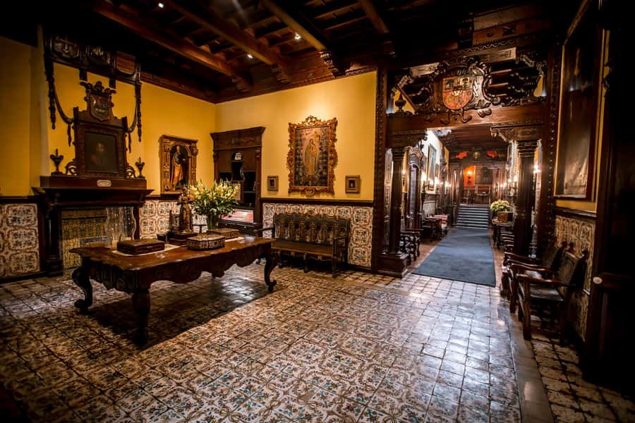 Private Tour Casa Aliaga,San Francisco Convent, Larco Museum - The guide can shape the whole experience