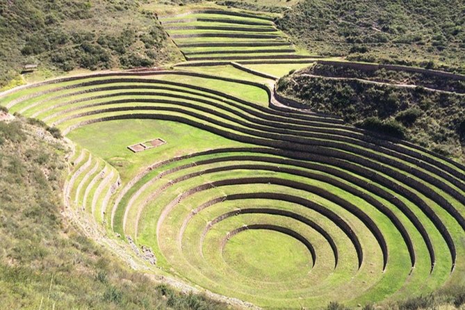 Private Tour Sacred Valley, Chinchero, Maras Moray, Ollantaytambo - The private vehicle and long day equation
