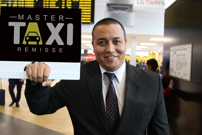 Private transfers from Lima Airport or to Lima Airport - Arrival pickup and departure drop-off are slightly different