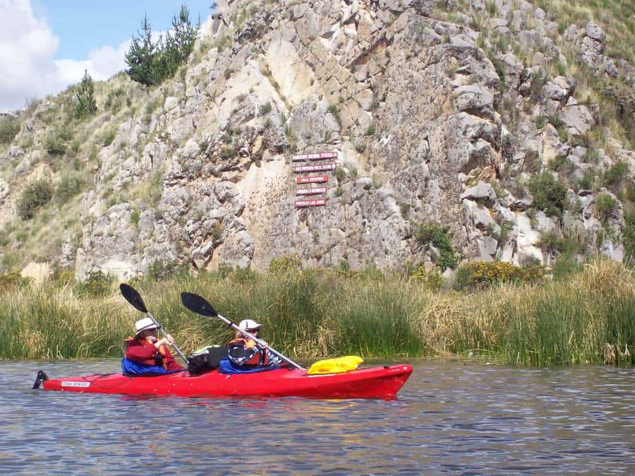 Puno: 2-day Uros Kayak Tour with Homestay at Amantani Island - Who should book this tour