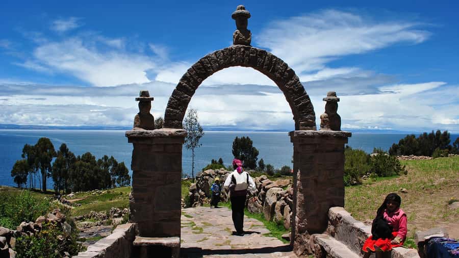 Puno: Lake Titicaca, Uros, and Taquile Full-Day Tour - Key points to know before booking