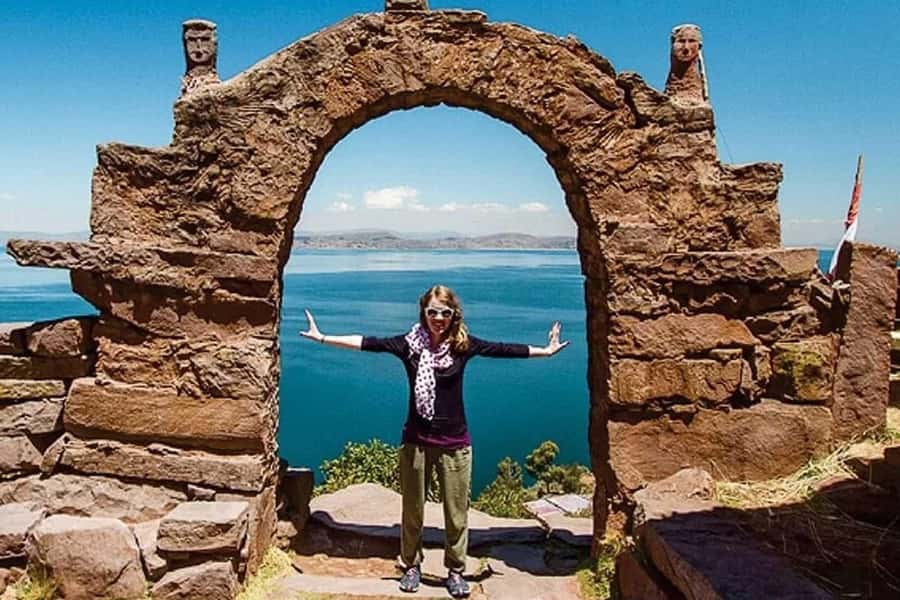 Puno: Uros and Taquile Islands Full-Day Tour with Lunch - Key points at a glance