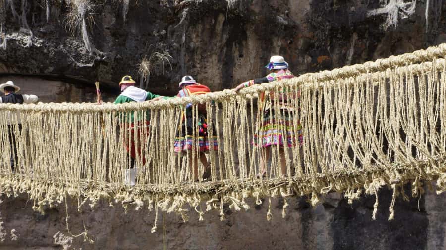 Queswachaka : Tour Inca bridge - Queswachaka and the Four Lagoons in One Long Day
