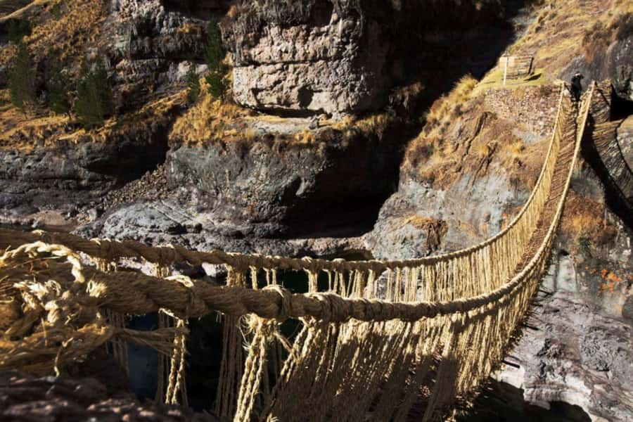 Queswachaka : Tour Inca bridge - Reaching the Queswachaka Inca Bridge Near Quehue