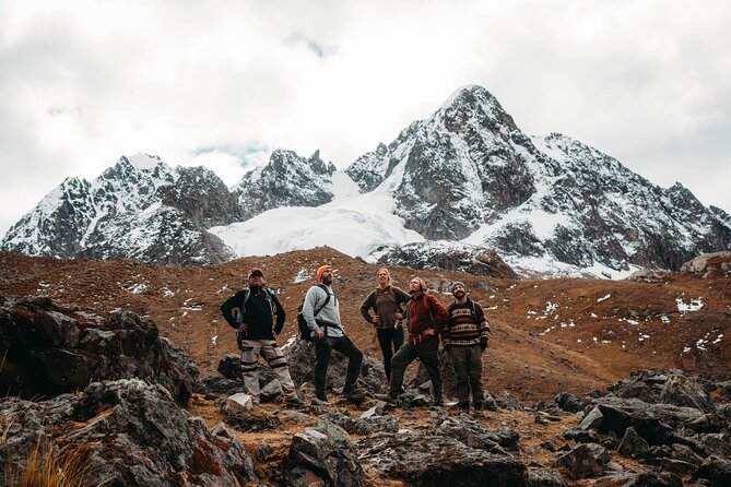 Rainbow Mountain and Red Valley Hike – 2 Days / 1 Night - The early walk to Vinicunca rewards a strong start