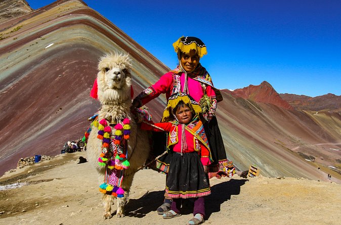Rainbow Mountain in Cusco Full Day Tour - Breakfast in Pitumarca, buffet lunch after the climb