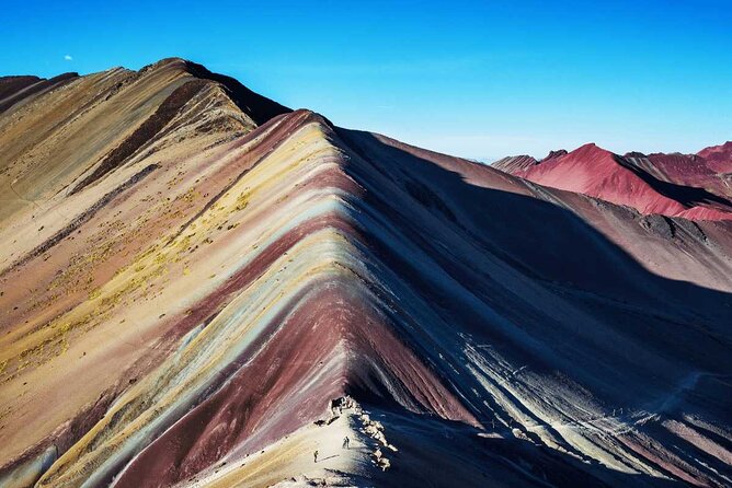 Rainbow Mountain Perú Full Day Group Shared Service - The 1.5-hour hike from Llaqto