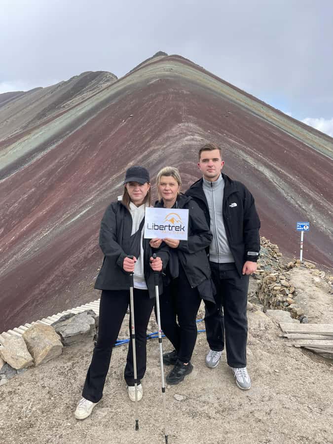 Rainbow Mountain tour and Machu Picchu tour by train - Day one: the long road to Vinicunca