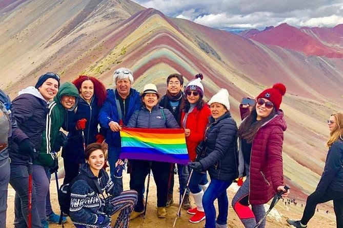 Rainbown mountain cusco 1 Day - The final shuttle and the start of the hike
