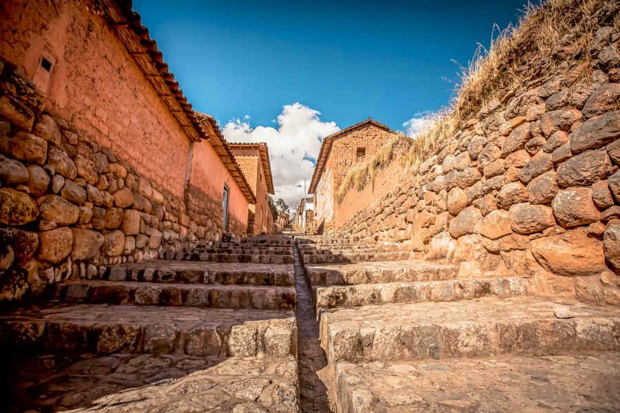 Sacred Valley: Ollantaytambo, Chinchero And Yucay With Lunch - Yucay’s Living Museum and its practical demonstrations