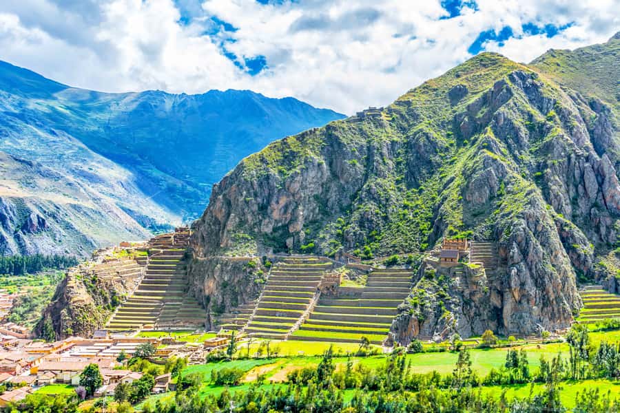 Sacred Valley: Ollantaytambo, Chinchero And Yucay With Lunch - Chinchero: high views and old craft traditions