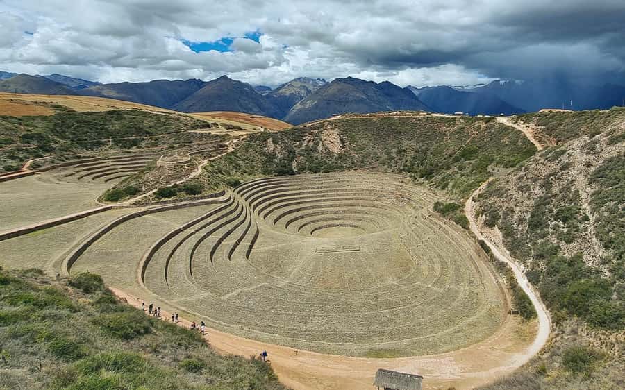 Sacred Valley Tour 1 Day - Maras Salt Mines and a wall of white pools
