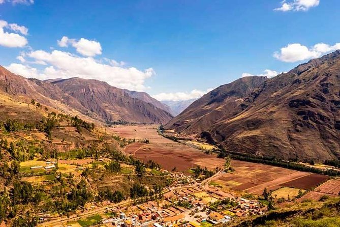 Sacred Valley VIP Tour with Maras and Moray from Cusco - Chinchero: Inca foundations and a colorful market