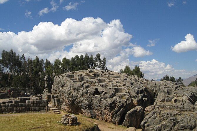 Sacsayhuaman Temple, Tambomachay and Puca Pucara Half-Day Tour - Sacsayhuaman and its giant stone terraces