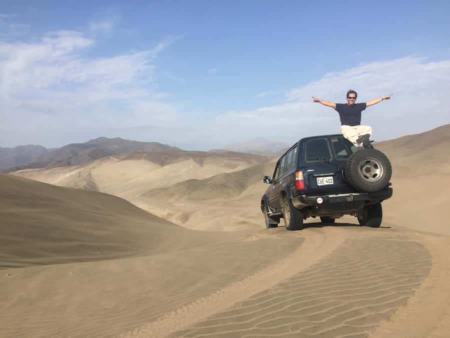 Sandbording in Lima - Booking flexibility and language