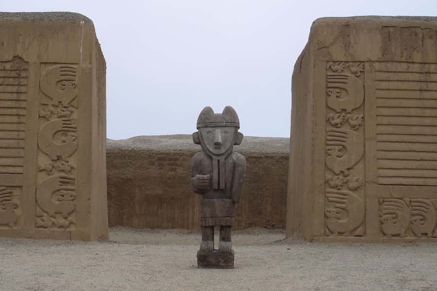 Shore Excursion from Salaverry port - Huaca Arcos Iris and the Chimú connection