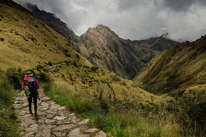 Short Inca Trail 2 Day Hike to Machu Picchu with Permits & Train - What the $795 price includes, and what it does not