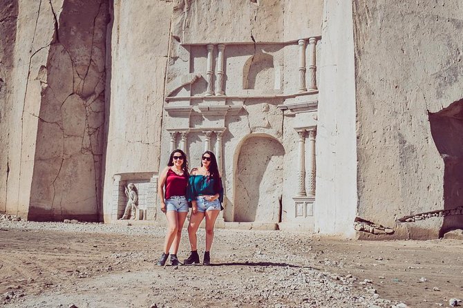 Sillar Route in Arequipa and viewpoint of the Volcanoes - What to pack for the quarries